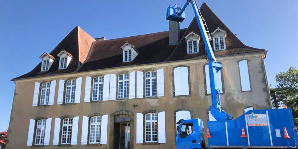 Intervention d'Hydronet sur le nettoyage d'un batiment du patrimoine d'une collectivité