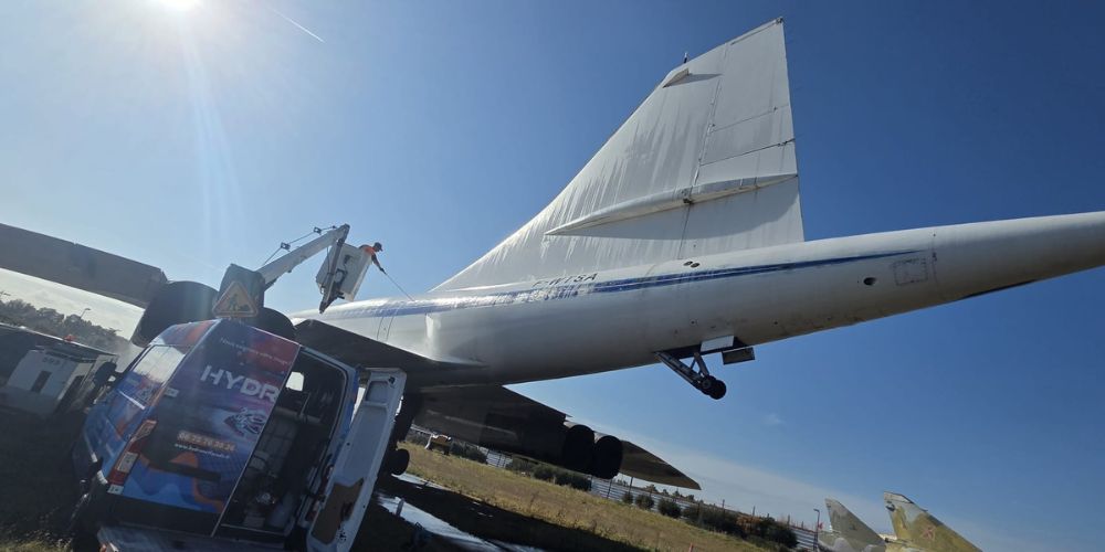 nettoyage d'avion le Concorde par l'entreprise Hydronet
